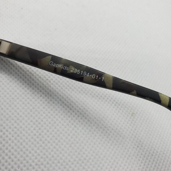 Gap Kids Green Camo Sunglasses - Picture 6 of 6
